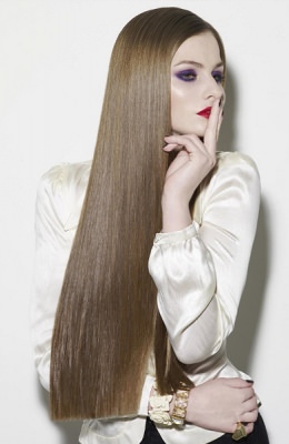 poker-straight-ladies-long-hair-style-cut-2014-trends