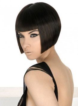 hairstyle-ideas-trends-2014-clasic-slick-ladies-hair-cut-bob-style