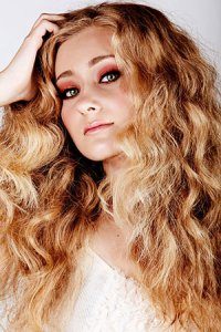 curly-prom-hair