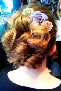 hair-up-bridal-set-curls-brown