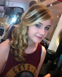 highlights-long-hair-blonde-streaks