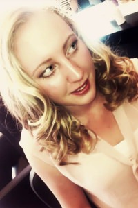 bridal-curled-wedding-hair